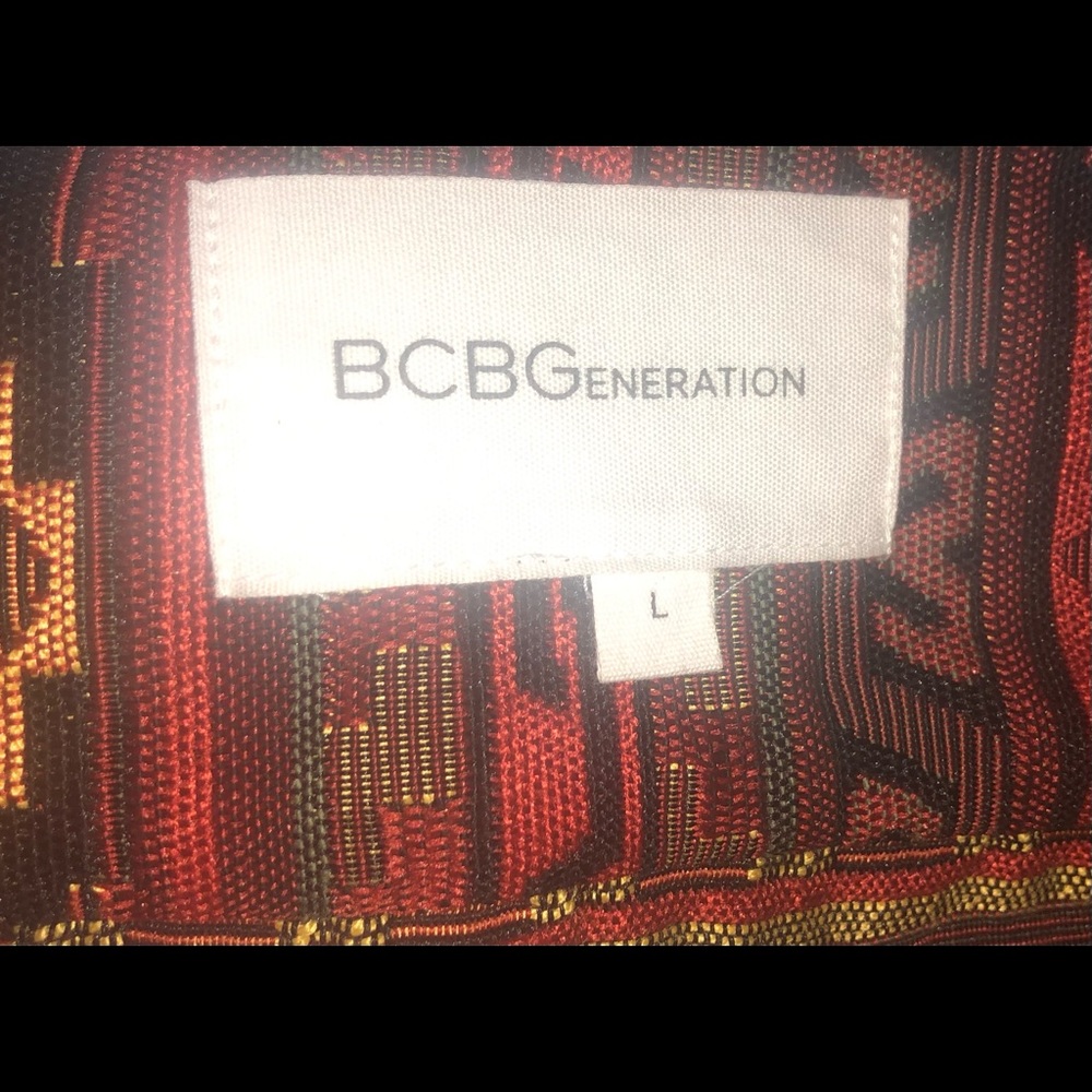BCBG Generation short jacket reds oranges black aztec pattern - Picture 4 of 8